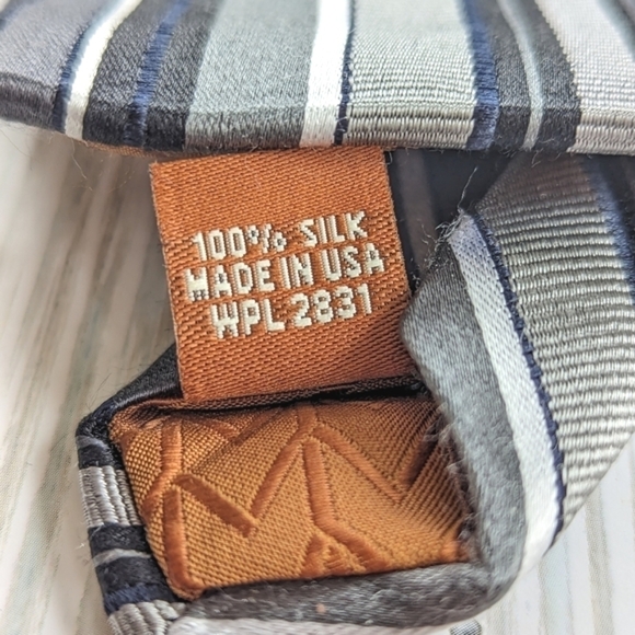 MICHAEL Michael Kors Men's Striped Silk Necktie in Silver & Blue - Picture 7 of 7